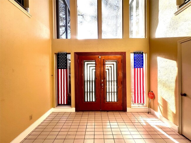 Photo - 2002 Tucumcari Dr