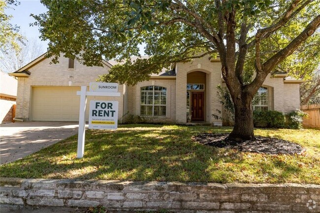 Building Photo - Stunning 4-Bedroom Single Family Home Just...