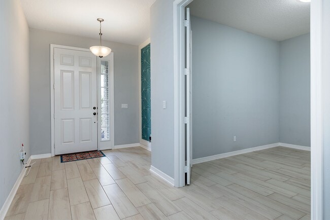 Photo - PRATICALLY BRAND NEW HOME IN GATED COMMUNITY!