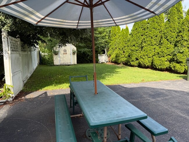 55 Westmoreland St Unit B