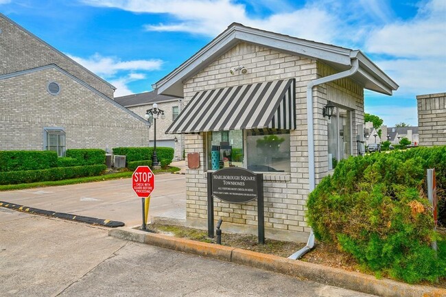 Photo - 306 Wilcrest Dr Condo Unit 306
