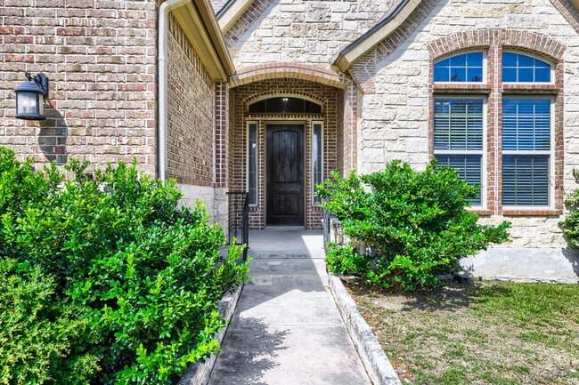 Photo - 5923 Dewdrop Ln