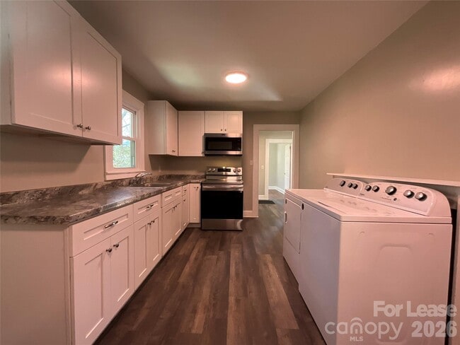 Photo - 611 Hoover Dr