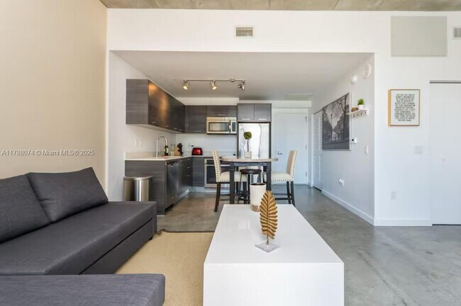 Photo - 151 SE 1st St Unit 1807