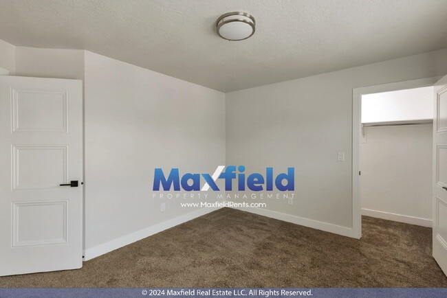 Photo - MODERN TWIN HOME - 4 BD 3.5 BA 2 GA - EV Friendly North Sale Lake /Bountiful Area