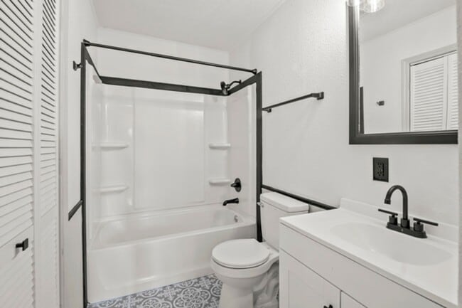 Photo - 246 SE 101st Rd