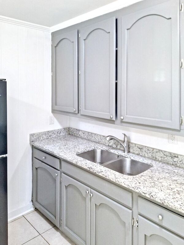 Photo - 1500 John Ave