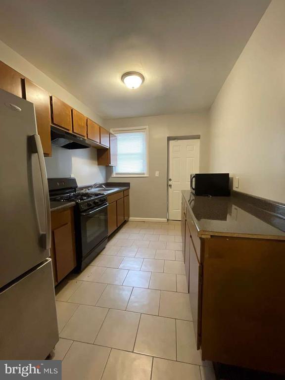 Photo - 1623 Carswell St