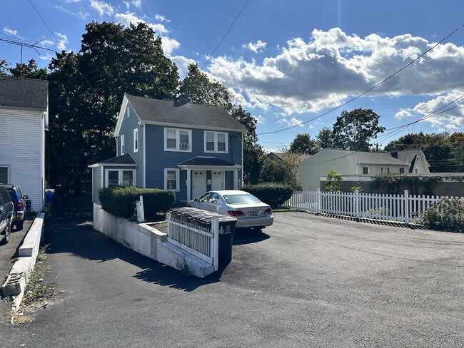 Building Photo - 18 Cold Spring Rd Unit 1 Rental