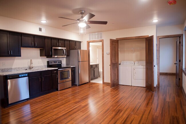 BV 2 Bed - Beverly Lofts