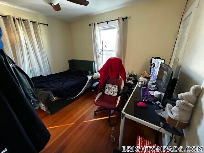 Photo - 29 Montcalm Ave