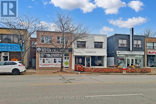 Photo - 255 Lakeshore Rd E Unit #A