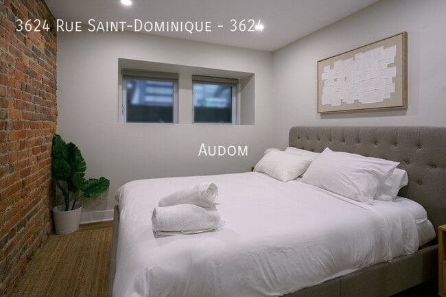 Photo - 3624 Rue Saint-Dominique Unit 3624