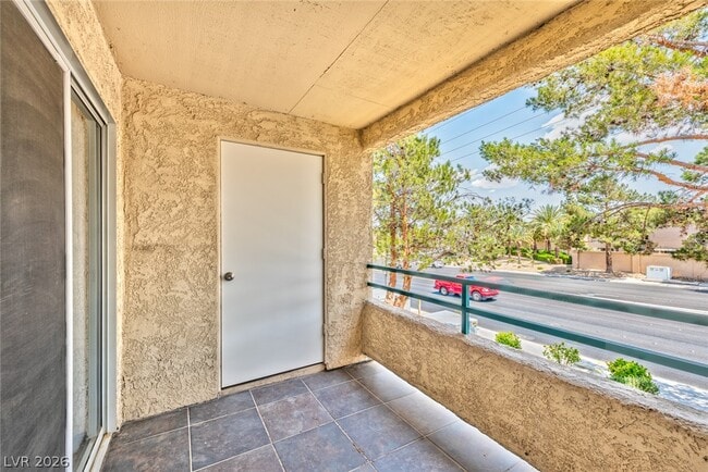 Photo - 2251 Wigwam Pkwy Unit 323