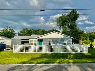 Building Photo - 1415 S Adelle Ave