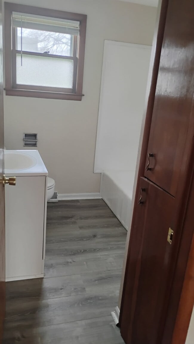 Photo - 428 Peacock Walk