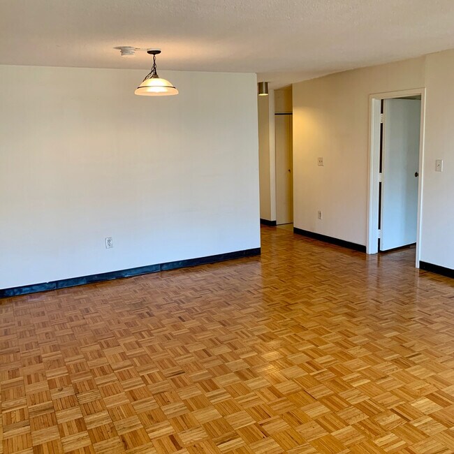 Photo - 566 Commonwealth Ave Unit 303