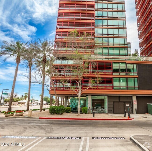 Building Photo - 4808 N 24th St Unit 925 Rental