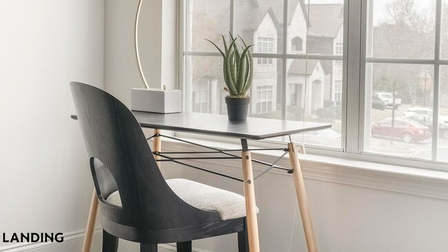 Photo - 100 Crossing Blvd Unit 115