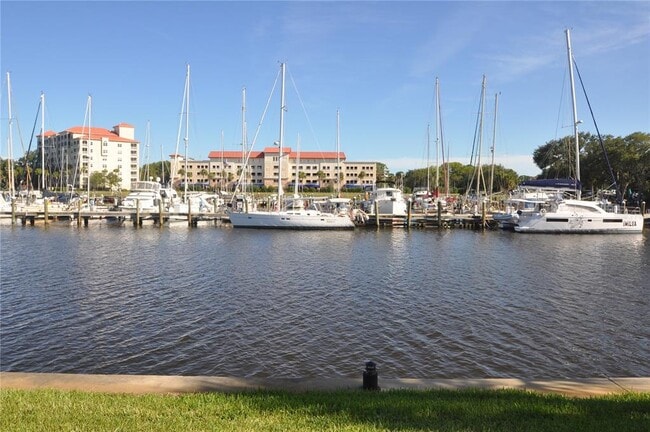 Photo - 10 Marina Point Pl