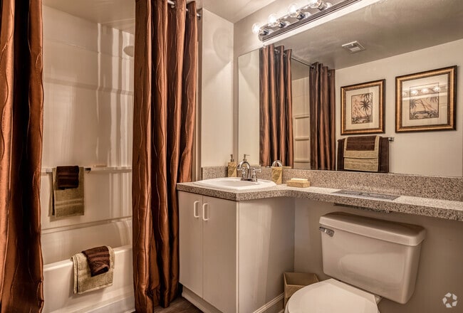 2BR, 2BA - 1,020SF
