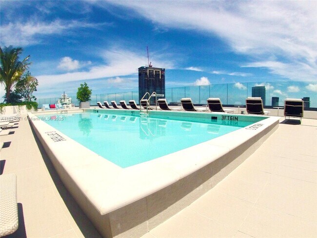 Photo - 45 SW 9th St Unidad 2308