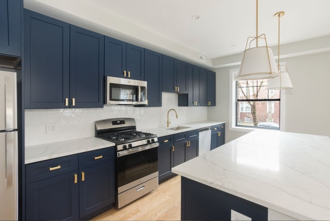 Building Photo - 4409 N Seeley Ave Unit 1A