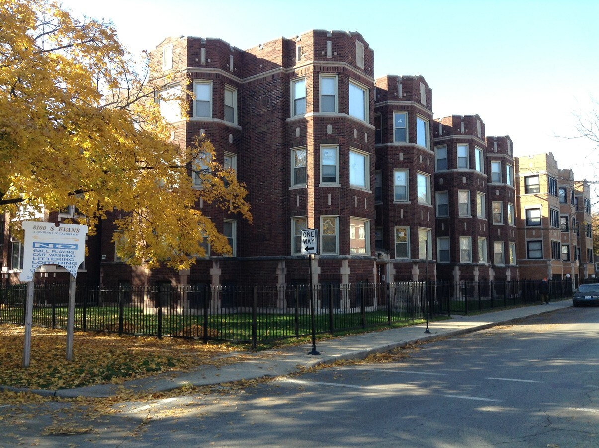 Photo - 8100 S Evans Ave