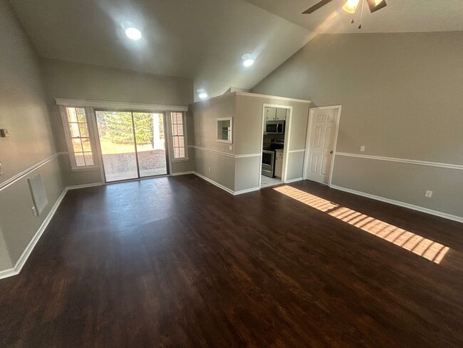 Photo - 207 Coronado Rd