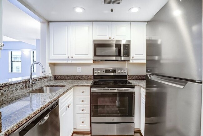 Photo - 1727 R St NW