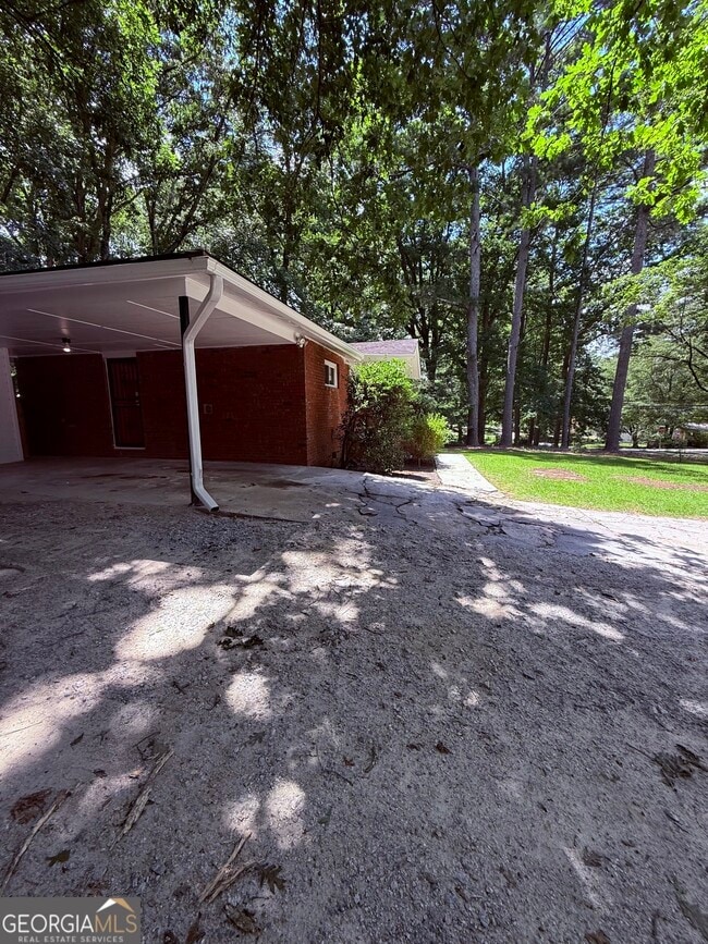 Photo - 317 Hilltop Circle Extension SW