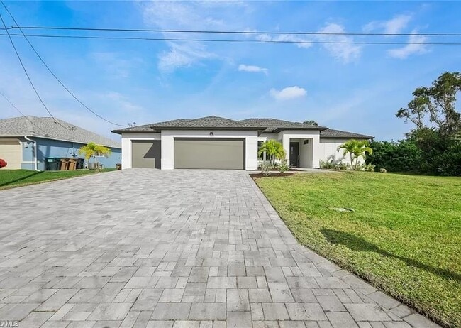 Photo - 2825 SW 3rd St