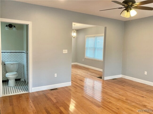 Photo - 143 Cottage St