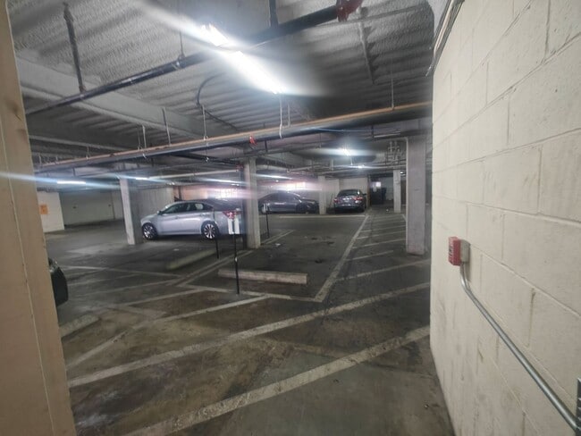 Photo - 1 bedroom condo with parking garage Unit 306