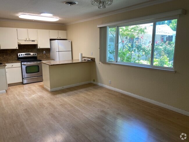 Building Photo - 15 Sage Ct Unit Gorgeous In-Law Apartment