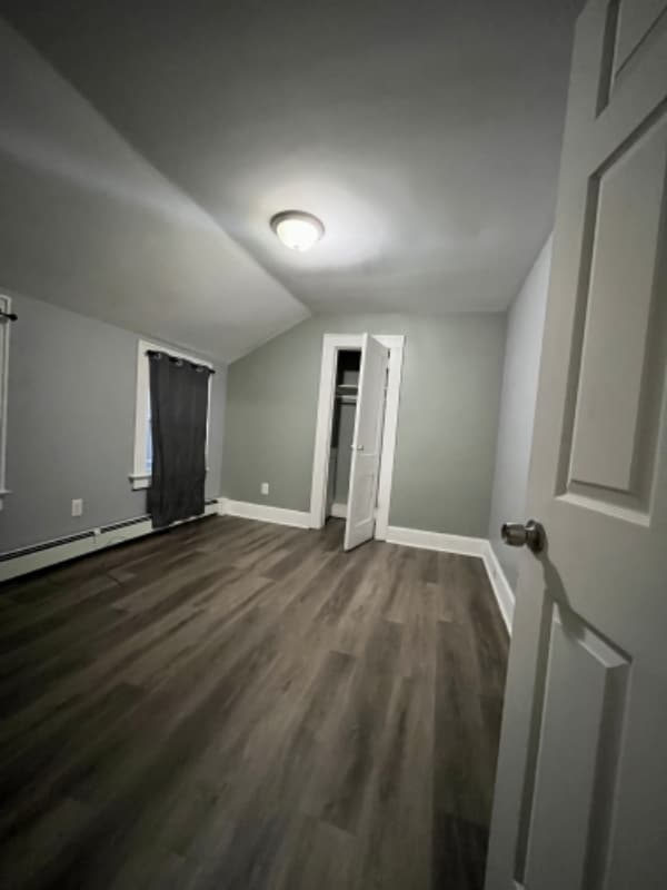 Photo - 32 Llewellyn Ave Unit 3