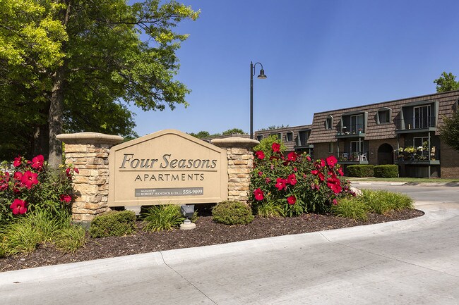 Four Seasons Entry sign