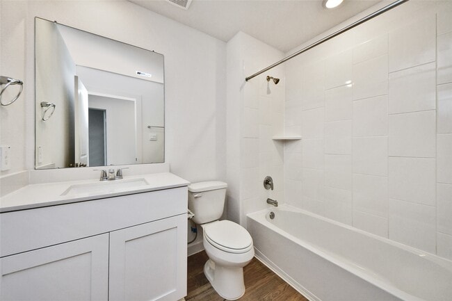 Photo - 3531 Shearwater St