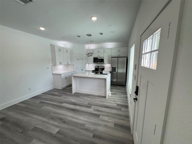 Photo - 4604 Bricker St