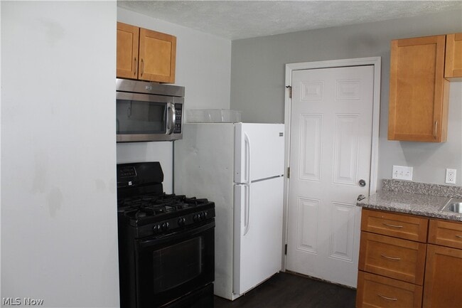 Photo - 8410 Garfield Blvd Unit Down