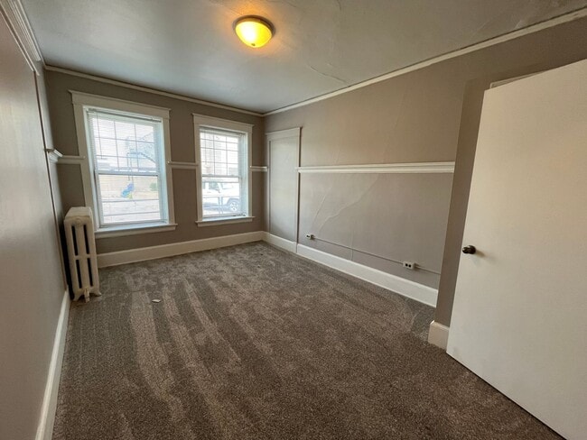 Photo - 110-114 N 6th Ave E Unit Apt 3