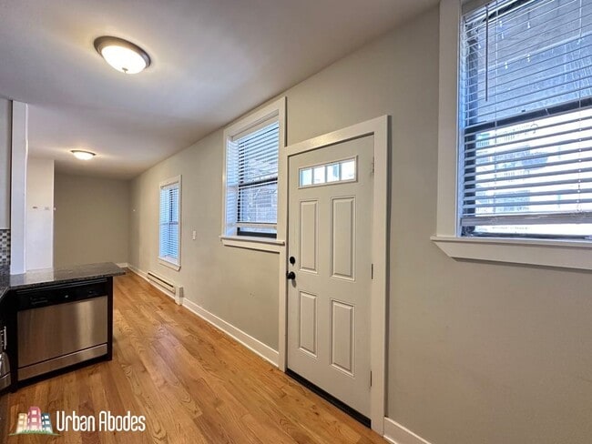 Photo - 4426 N Wolcott Ave Unit J05W