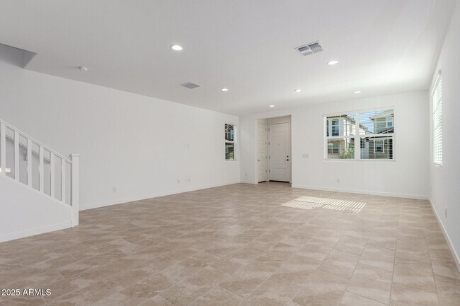 Photo - 3312 S Lotus