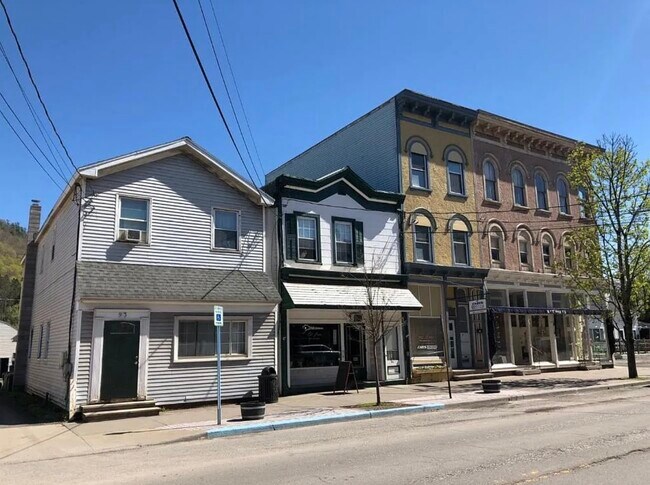 Photo - 93 Main St