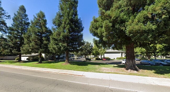 Photo - 1650 Forest Ave