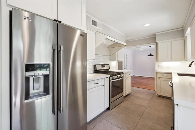 Photo - 5131 Torchlight Dr