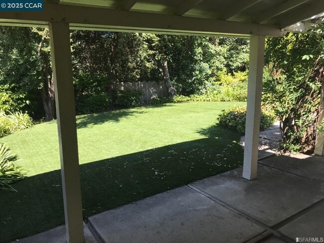 Photo - 553 Miner Rd