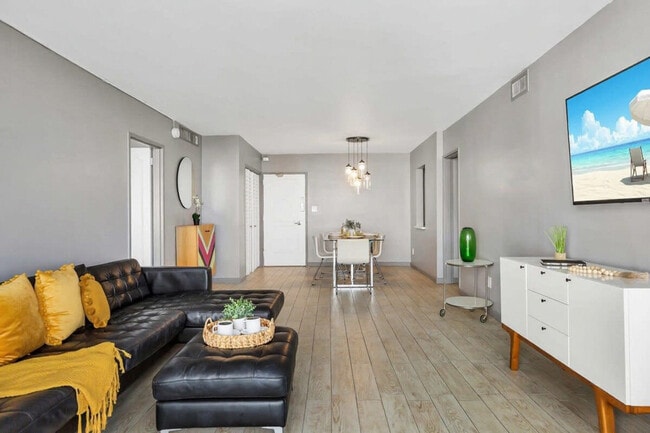 Photo - 5151 Collins Ave Unidad ID1227341P