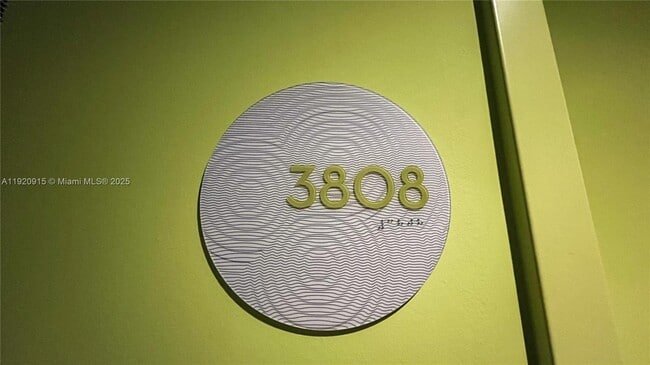 Photo - 501 NE 31st St Unit 3808