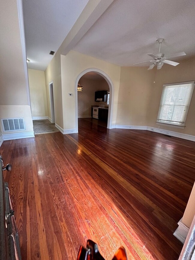 Photo - Downtown Fernandina Beach! Sunny 2 Story!